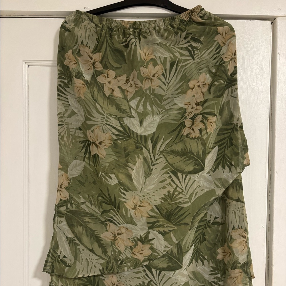 Tiered Floral Green and Beige Skirt